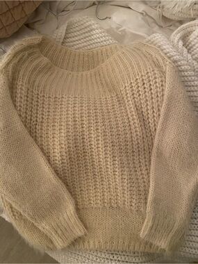 Mohair cream loose shoulder sweater